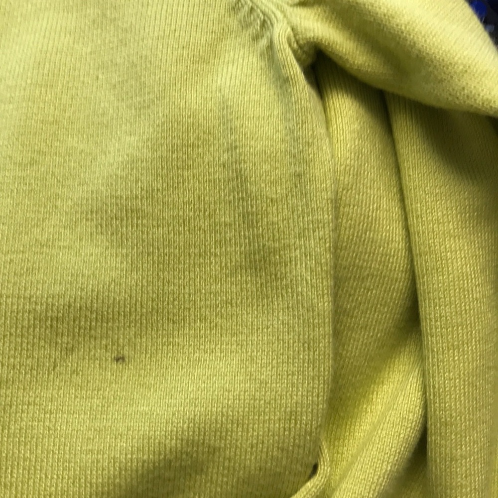 sweater - Picture 7 of 7